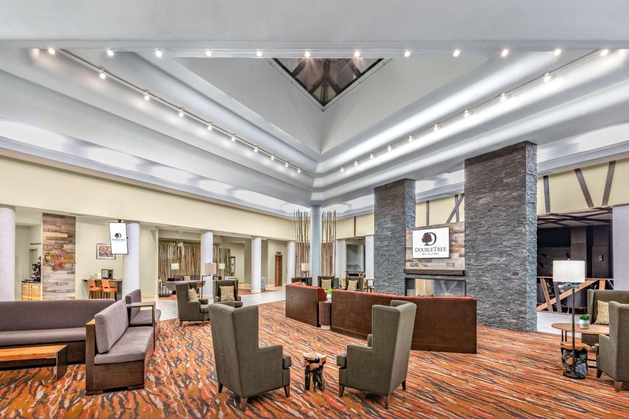 Doubletree By Hilton Hotel Denver - Aurora Extérieur photo