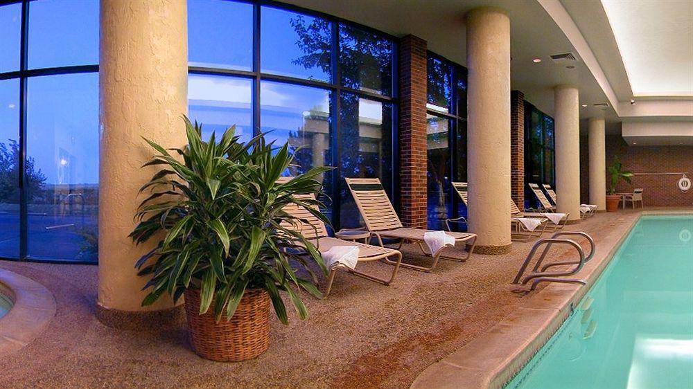 Doubletree By Hilton Hotel Denver - Aurora Extérieur photo